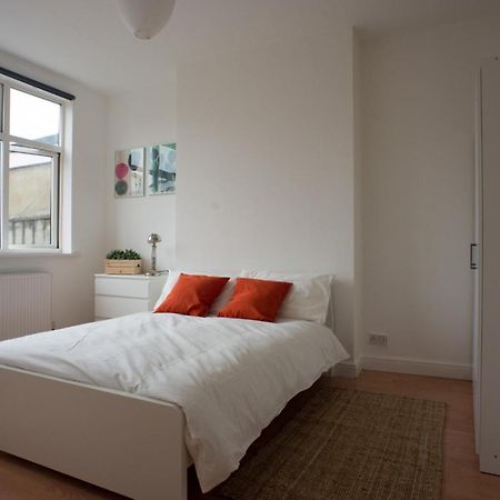 Tooting Bec Rooms By Dc London Rooms Londres Exterior foto
